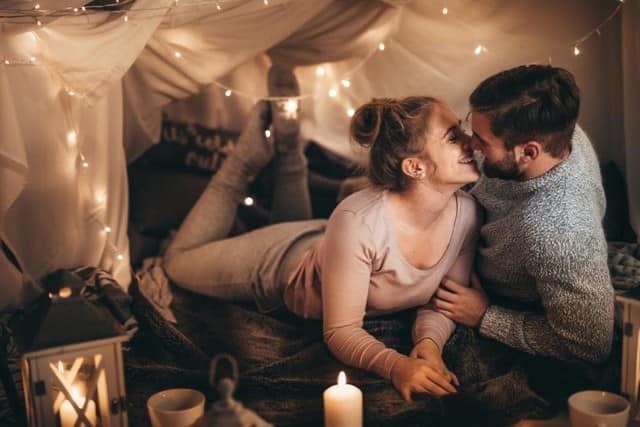 &nbsp;నెలసరి సమయంలో సెక్స్ చేయడం వల్ల పురుషులు నపుంసకులు అవుతారని కొందరు నమ్ముతారు. కానీ ఇది పూర్తిగా అవాస్తవం.&nbsp;