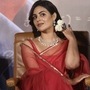 <p>Samyuktha Menon in Saree: ఈ రెడ్ కలర్ శారీలో సంయుక్త అందం రెట్టింపైందనడంలో డౌట్ లేదు. ఆ చీరకు తోడు రెండు తెల్ల గులాబీలు మరింత అందాన్ని తెచ్చాయి.</p>