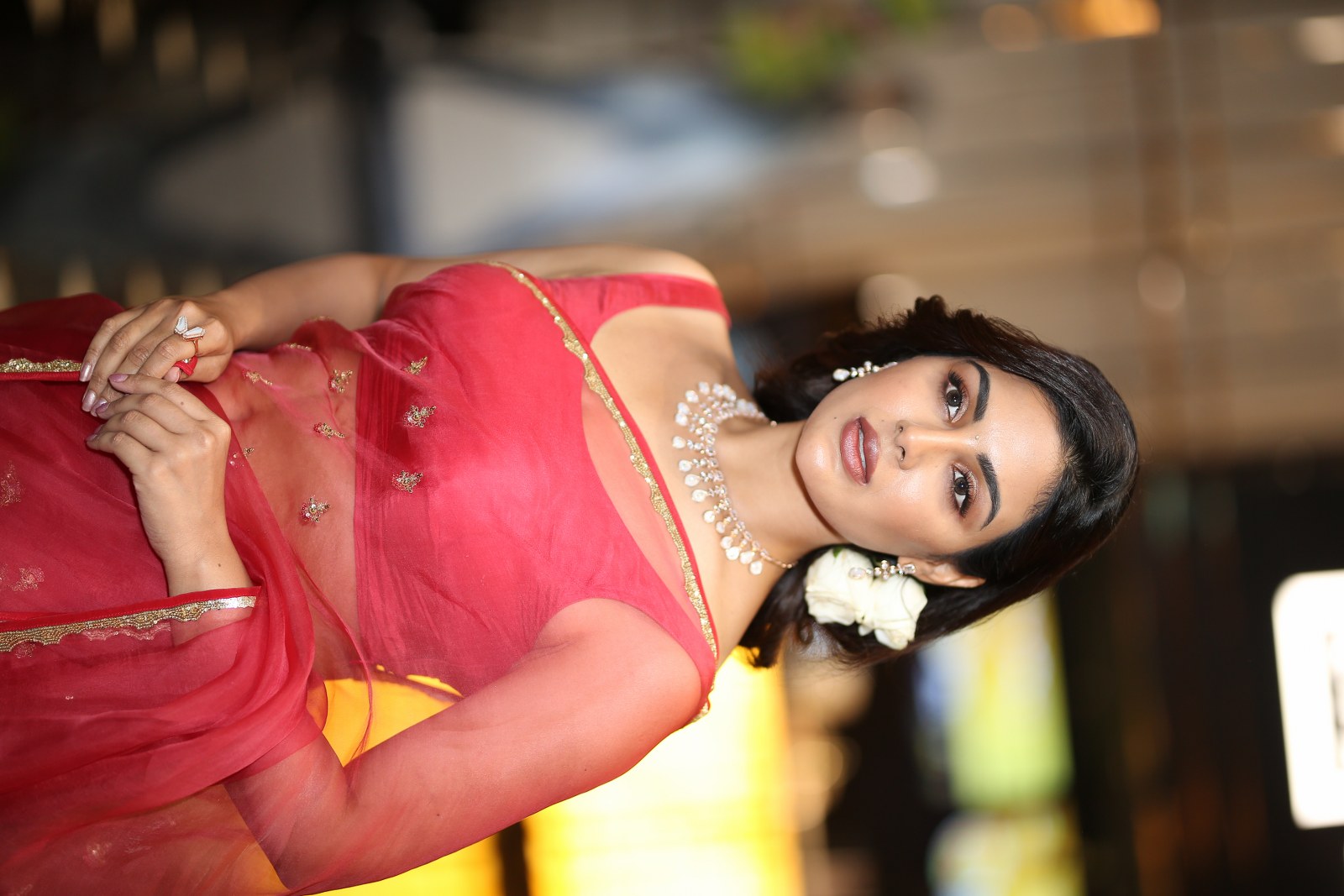 Samyuktha Menon in Saree: సార్ ట్రైలర్ లోనే కాదు.. ట్రైలర్ లాంచ్ లోనూ సంయుక్త తన అందంతో మతి పోగొట్టింది.