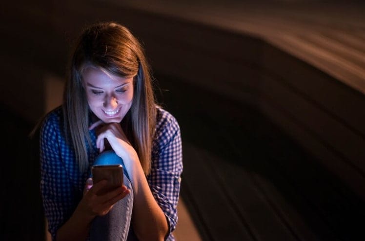 అధిక రక్తపోటు : మీకు రాత్రిపూట సరైన నిద్ర లేకపోతే.. రక్తపోటుకు కారణమవుతుంది. ఇది గుండె జబ్బుల ప్రమాదాన్ని పెంచుతుంది. అంతే కాదు రక్తపోటు పెరిగినప్పుడు అవయవాలు సక్రమంగా పనిచేయవు. శరీరంలో హార్మోన్ల సమతుల్యత దెబ్బతింటుంది. అధిక రక్తపోటు : మీకు రాత్రిపూట సరైన నిద్ర లేకపోతే.. రక్తపోటుకు కారణమవుతుంది. ఇది గుండె జబ్బుల ప్రమాదాన్ని పెంచుతుంది. అంతే కాదు రక్తపోటు పెరిగినప్పుడు అవయవాలు సక్రమంగా పనిచేయవు. శరీరంలో హార్మోన్ల సమతుల్యత దెబ్బతింటుంది.