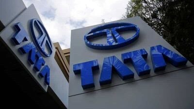 Tata Motors: టాటా మోటార్స్ టార్గెట్ ప్రైస్ ను రూ. 530 గా ICICI Direct అంచనా వేస్తోంది. టాటా వాహనాల అమ్మకాల్లో నమోదవుతున్న రికార్డు స్థాయి వృద్ధి, Q3FY23 లో గత ఏడు త్రైమాసికాల అనంతరం తొలి సారి సానుకూల ఫలితాలను ప్రకటించింది.