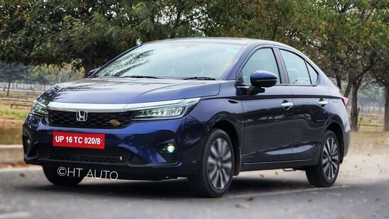 2023 Honda City: ఈ 2023 అప్ డేటెట్ హోండా సిటీలో ఇథనాల్ బ్లెండ్ కంపాటబిలిటీ ఉన్న 1.5 లీటర్ పెట్రోలు ఇంజిన్ ను అమర్చారు.&nbsp;