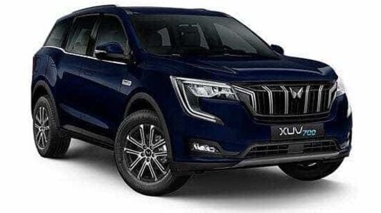 Mahindra XUV700: ఫిబ్రవరిలో దేశంలో 4,505 ఎక్స్‌యూవీ700 ఎస్‍యూవీని విక్రయించింది మహీంద్రా. దీంతో గత నెల ఇండియాలో అత్యధికంగా అమ్ముడైన ఎస్‍‍యూవీల జాబితా టాప్-5లో ఈ కారు నిలిచింది.&nbsp;