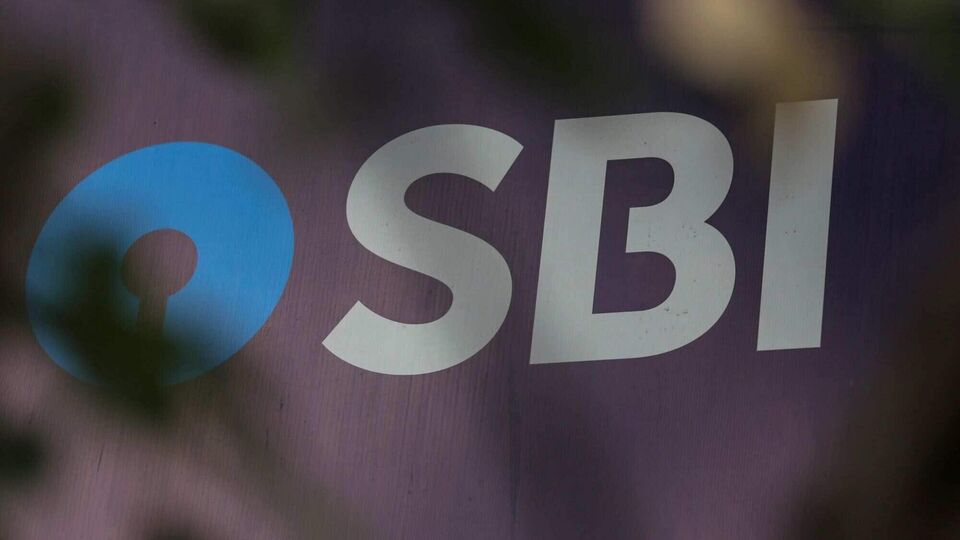 SBI hikes base rate, BPLR ఎస్బీఐలో లోన్ తీసుకున్నారా? ఈఎంఐ భారం