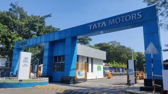 Tata Cars Sale: అమ్మకాల్లో దుమ్మురేపిన టాటా మోటార్స్