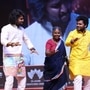 <p>Dasara Blockbuster Daawat: దసరా మూవీ సూపర్ డూపర్ హిట్ కావడంతో కరీంనగర్ లో బుధవారం (ఏప్రిల్ 5) దసరా బ్లాక్ బస్టర్ దావత్ వేడుక నిర్వహించారు. ఇందులో గంగవ్వతో కలిసి నాని స్టెప్పులేశాడు.</p>