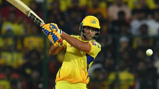 RCB vs CSK Records: ఆర్సీబీ, సీఎస్కే మ్యాచ్‌ లో మొత్తం 444 రన్స్ నమోదవడం విశేషం. ఓ ఐపీఎల్ మ్యాచ్ లో నమోదైన ఆరో అత్యధిక స్కోరు ఇది. అయితే చిన్నస్వామిలో మాత్రం ఇదే అత్యధికం. ఇంతకుముందు ఇదే సీజన్ లో ఆర్సీబీ, లక్నో మ్యాచ్ లో 425 రన్స్ నమోదయ్యాయి.