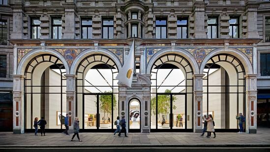 Apple Regent Street Store, London, England | లండన్ లోని యాపిల్ రిటైల్ స్టోర్.&nbsp;