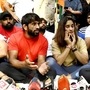 డబ్ల్యూఎఫ్ఐకు వ్యతిరేకంగా ప్రముఖ రెజర్లు బజరంగ్ పూనియా, వినేశ్ ఫొగాట్, సాక్షి మాలిక్ ఢిల్లీలోని జంతర్ మంతర్ వద్ద ఆదివారం ఆందోళన ప్రారంభించారు. సోమవారం కూడా ఈ నిరసన కొనసాగిస్తున్నారు. <p>డబ్ల్యూఎఫ్ఐకు వ్యతిరేకంగా ప్రముఖ రెజర్లు బజరంగ్ పూనియా, వినేశ్ ఫొగాట్, సాక్షి మాలిక్ ఢిల్లీలోని జంతర్ మంతర్ వద్ద ఆదివారం ఆందోళన ప్రారంభించారు. సోమవారం కూడా ఈ నిరసన కొనసాగిస్తున్నారు.</p>