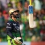 IPL 2023: ఈ లిస్టులో ముందు ఉన్నది దినేష్ కార్తీక్. గతేడాది ఆర్సీబీ విజయాల్లో కీలకపాత్ర పోషించి ఫినిషర్ గా పేరుగాంచిన కార్తీక్.. ఈ ఏడాది ఏడు మ్యాచ్ లలో ఐదుసార్లు పదిలోపు పరుగులకే ఔటయ్యాడు. అందులో రెండు డకౌట్స్ ఉన్నాయి. కేవలం 61 పరుగులు మాత్రమే చేశాడు. <p>IPL 2023: ఈ లిస్టులో ముందు ఉన్నది దినేష్ కార్తీక్. గతేడాది ఆర్సీబీ విజయాల్లో కీలకపాత్ర పోషించి ఫినిషర్ గా పేరుగాంచిన కార్తీక్.. ఈ ఏడాది ఏడు మ్యాచ్ లలో ఐదుసార్లు పదిలోపు పరుగులకే ఔటయ్యాడు. అందులో రెండు డకౌట్స్ ఉన్నాయి. కేవలం 61 పరుగులు మాత్రమే చేశాడు. </p>