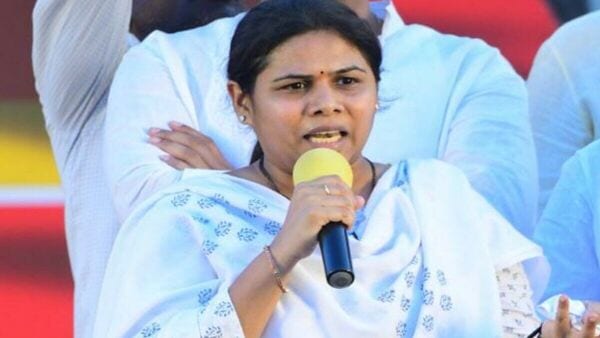 Akhila Priya Couple Remanded : ఏవీ సుబ్బారెడ్డిపై దాడి కేసు, అఖిల ప్రియ దంపతులకు 14 రోజుల రిమాండ్