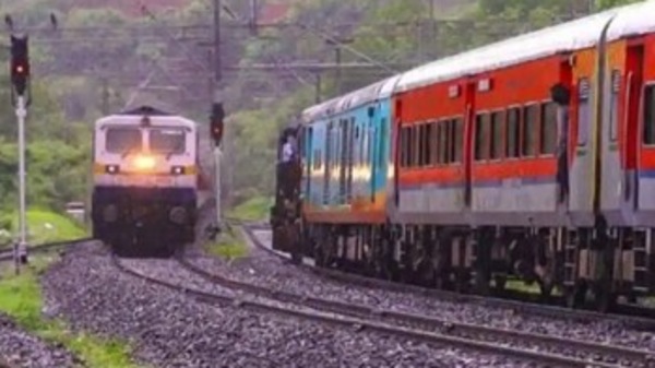 Train Extension: విశాఖ-కాచిగూడ ఎక్స్‌ప్రెస్ రైలు మహబూబ్‌నగర్‌ వరకు పొడిగింపు