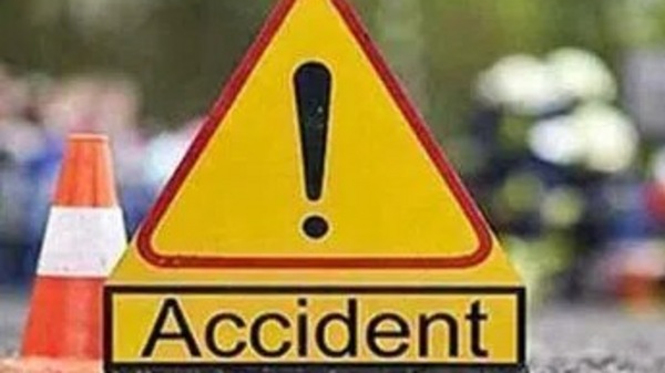 Road accident : నెత్తురోడుతున్న రహదారులు.. గద్వాల జిల్లాలో ఘోర రోడ్డు ప్రమాదం, ముగ్గురు మృతి