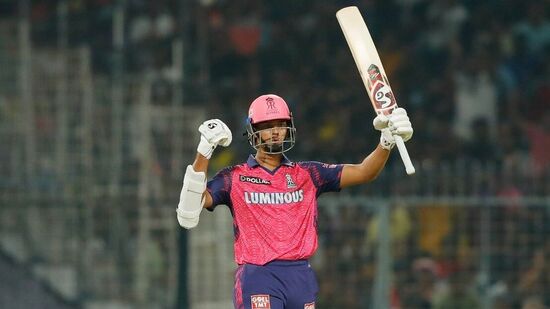 శుభ్‌మ‌న్ గిల్ త‌ర్వాత 82 ఫోర్ల‌తో య‌శ‌స్వి జైస్వాల్ రెండో స్థానంలో నిలిచాడు.&nbsp;