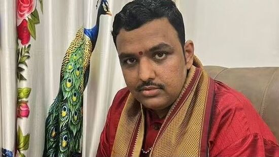  బ్రహ్మశ్రీ చిలకమర్తి ప్రభాకర చక్రవర్తి శర్మ