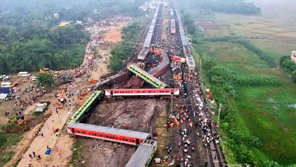 Odisha Train Accident : ఒడిశా రైలు ప్రమాదంలో ఏపీ ప్రయాణికులు 48 మంది, రైల్వే అధికారులిచ్చిన వివరాలివే!