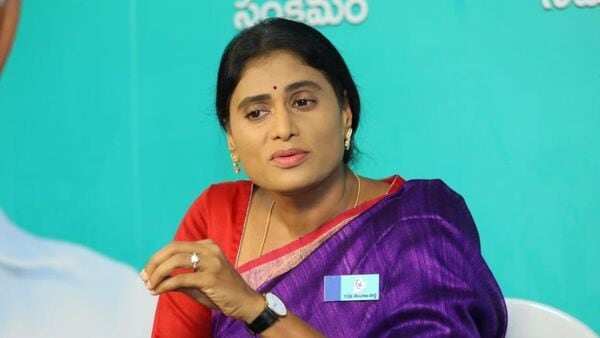 YS Sharmila : మోసం చేసినందుకా రైతు దినోత్సవాలు..? KCRపై షర్మిల ఫైర్