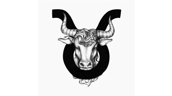 ವೃಷಭ: ಜೂನ್ ತಿಂಗಳು ವೃಷಭ ರಾಶಿಯವರಿಗೆ ಅನುಕೂಲಕರವಾಗಿದೆ. ಈ ಅವಧಿಯಲ್ಲಿ ಅನಿರೀಕ್ಷಿತ ಆರ್ಥಿಕ ಲಾಭಗಳು ಸಾಧ್ಯ. ವ್ಯಾಪಾರಸ್ಥರಿಗೆ ವ್ಯಾಪಾರದಲ್ಲಿ ಲಾಭ ಮತ್ತು ನಿರುದ್ಯೋಗಿಗಳಿಗೆ ಹೊಸ ಉದ್ಯೋಗಾವಕಾಶಗಳು ದೊರೆಯಲಿವೆ. ಮತ್ತೊಂದೆಡೆ, ಈಗಾಗಲೇ ಸೇವೆಯಲ್ಲಿರುವವರಿಗೆ ಬಡ್ತಿ ಮತ್ತು ವೇತನ ಹೆಚ್ಚಳ ಸಾಧ್ಯತೆ.&nbsp;