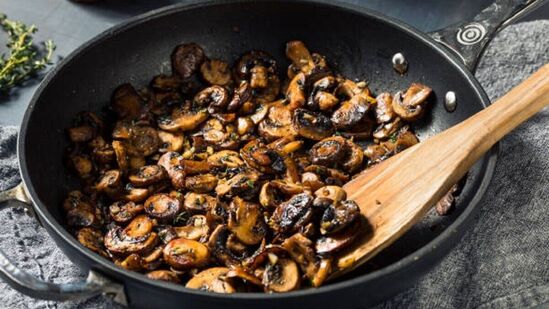 Mushroom Pepper Fry Recipe