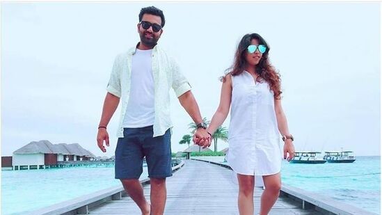 Rohit Sharma in Maldives: డబ్ల్యూటీసీ ఫైనల్లో ఓడిపోయిన తర్వాత భార్యా, పిల్లలతో కలిసి టీమిండియా కెప్టెన్ రోహిత్ శర్మ మాల్దీవ్స్ వెకేషన్ కు వెళ్లాడు.