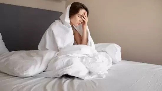 నిద్ర లేకపోవడం: నిద్రపోలేమి శరీరంపై చెడు ప్రభావాలు చూపుతుంది, లైంగిక సామర్థ్యం కూడా దెబ్బతింటుంది. కాబట్టి &nbsp;ప్రతిరోజూ ఆరు నుండి ఏడు గంటల నిద్ర మీకు చాలా అవసరం.&nbsp;