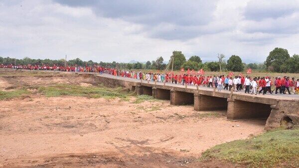 Polavaram Porukeka: ఏడో రోజుకు చేరిన పోలవరం పోరుకేక, విఆర్‌పురంలో సిపిఎం పాదయాత్ర