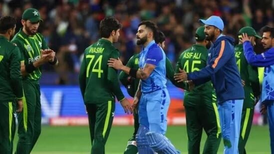 IND vs PAK: “యాషెస్ కంటే.. ఇండియా వర్సెస్ పాకిస్థాన్ పెద్ద పోరు”: వెస్టిండీస్ స్టార్ (HT Photo)