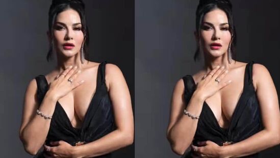 Sunny Leone Hot Photos: బ్లాక్ గౌన్ కు తోడు ఇయర్ రింగ్స్, బ్రాసె‌లెట్ లాంటి సింపుల్ జువెలరీతో సన్నీ కనిపించింది.