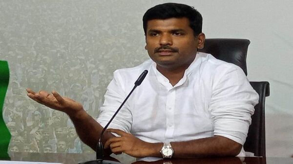 Rushikonda Beach : రుషికొండ బీచ్ లో ఎంట్రీ ఫీజు, ఆ వార్తల్లో నిజంలేదన్న మంత్రి అమర్నాథ్