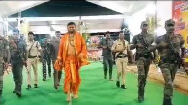 MLA Pilot Rohit Reddy: మరో వివాదంలో BRS ఎమ్మెల్యే పైలట్ రోహిత్ రెడ్డి... ప్రభుత్వ సెక్యూరిటితో ఫొటోషూట్!