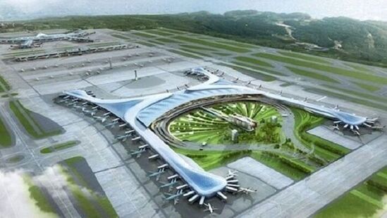 Noida International Airport - Jewar, Uttar Pradesh -నోయిడాలో రూపుదిద్దుకుంటున్న అతిపెద్ద గ్రీన్ ఫీల్డ్ ఏర్ పోర్ట్. ఇది ప్రారంభమైతే, ఢిల్లీలోని ఇందిరాగాంధీ అంతర్జాతీయ విమానాశ్రయంపై ఒత్తిడి తగ్గుతుంది.