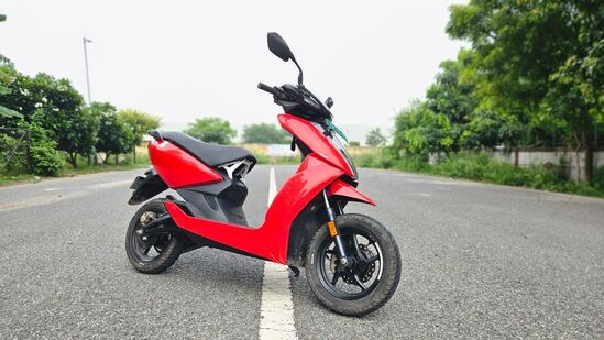 In terms of size, the scooter is quite compact in size. So, people with large structures might face some issue. There is a hook behind the front apron that can be used to hang stuff. On the left side, there is the socket for the charger.