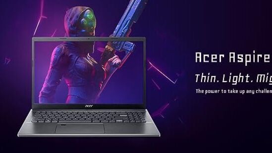 Acer Aspire 5 Gaming Laptop:- ఇందులో 12వ జనరేషన్​ ఇంటెల్​ కోర్​ ఐ5 చిప్​ ఉంటుంది. దీని వాస్తవ ధర రూ. 82,999. అమెజాన్​లో 34శాతం డిస్కౌంట్​తో రూ. 54,990గా ఉంది.