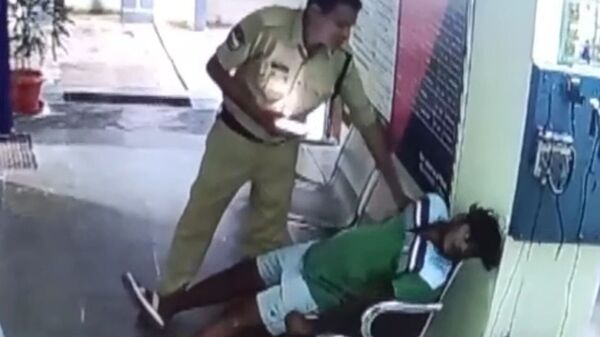 Heart Attack: పోలీస్‌ స్టేషన్‌లో గుండెపోటుతో యువకుడి మృతి