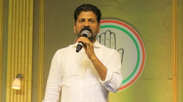 Revanth reddy On DSC : మెగా డీఎస్సీ కాదు... ఎన్నికల కోసం KCR ప్రకటించిన దగా డీఎస్సీ