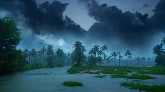 సెప్టెంబర్ 6, 7 తేదీల్లో తేలికపాటి నుంచి మోస్తరు వర్షాలు కురిసే అవకాశం ఉందని హైదరాబాద్ వాతావరణ కేంద్రం తెలిపింది. ఆయా తేదీల్లో ఎలాంటి హెచ్చరికలను జారీ చేయలేదు. సెప్టెంబర్ 6, 7 తేదీల్లో తేలికపాటి నుంచి మోస్తరు వర్షాలు కురిసే అవకాశం ఉందని హైదరాబాద్ వాతావరణ కేంద్రం తెలిపింది. ఆయా తేదీల్లో ఎలాంటి హెచ్చరికలను జారీ చేయలేదు. 