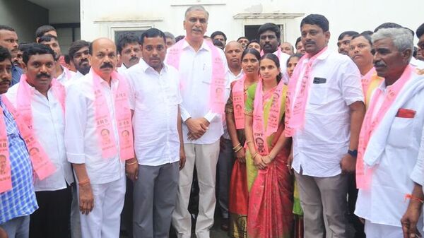 BRS Harish Rao: కాంగ్రెస్ పనితనం కర్ణాటకలో బయట పడిందన్న హరీష్‌ రావు