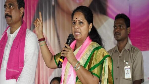 Mlc Kavitha : దేశం తిరస్కరించిన పార్టీ కాంగ్రెస్, రాహుల్ గాంధీ అవుట్ డేటెడ్ పొలిటీషియన్ - ఎమ్మెల్సీ కవిత