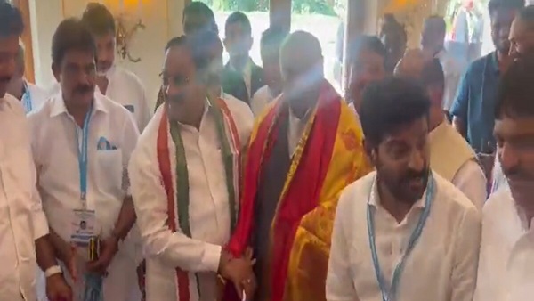 Tummala Joins Congress : కాంగ్రెస్ లో చేరిన తుమ్మల, పార్టీలోకి ఆహ్వానించిన మల్లికార్జున ఖర్గే