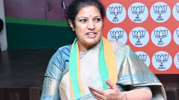 Purandeswari On Pawan Kalyan : జనసేన, బీజేపీ పొత్తులోనే ఉన్నాయ్, పవన్ వ్యాఖ్యలను తప్పుగా చూడట్లేదు- పురందేశ్వరి