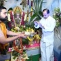 గణనాథుడికి ముఖ్యమంత్రి కేసీఆర్, శోభమ్మ దంపతులు ప్రత్యేక పూజలు చేశారు. <p>గణనాథుడికి ముఖ్యమంత్రి కేసీఆర్, శోభమ్మ దంపతులు ప్రత్యేక పూజలు చేశారు. </p>
