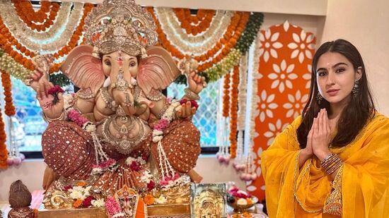 Bollywood Ganesh Chaturthi 2023: మరో బాలీవుడ్ నటి, సోహా మేన కోడలు సారా అలీ ఖాన్ కూడా తమ ఇంట్లో గణేషుడిని ప్రతిష్టించి ప్రత్యేక పూజలు నిర్వహించింది.&nbsp;