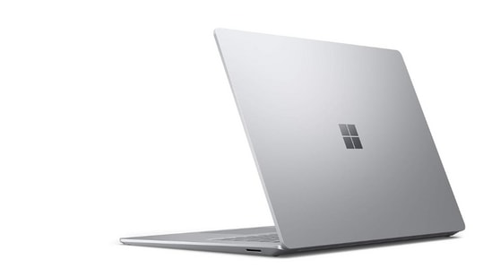 Microsoft Surface Laptop 4: మైక్రోసాఫ్ట్ సర్పేస్ ల్యాప్ టాప్ 4 పై ఆమెజాన్ లో మంచి ఆఫర్ ఉంది. ఈ ల్యాప్ టాప్ ఆమెజాన్ లో 37% డిస్కౌంట్ లో లభిస్తుంది. ఈ ఫుల్ హెచ్ డీ ల్యాప్ టాప్ ఒరిజినల్ ధర రూ. 134990 కాగా, డిస్కౌంట్ అనంతరం రూ. 84990 లకే లభిస్తుంది. ఈ ల్యాప్ టాప్ కు 1 సంవత్సరం లిమిటెడ్ హార్డ్ వేర్ గ్యారంటీ ఉంది. ఇందులో ఏఎండీ రైజెన్ టీఎం 7 4980యూ ప్రాసెసర్ ఉంటుంది.