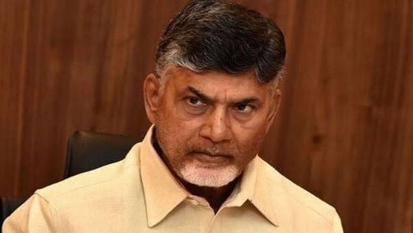 Chandrababu Cases : సుప్రీం, హైకోర్టు, ఏసీబీ కోర్టుల్లో చంద్రబాబు పిటిషన్లు- విచారణ ఈ తేదీలకు వాయిదా!