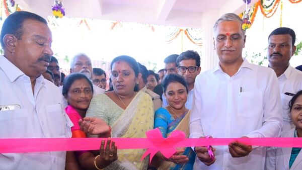 Minister Harish Rao : బీజేపీ డకౌట్, కాంగ్రెస్ రనౌట్.. కేసీఆర్ సిక్సర్ ఖాయమన్న మంత్రి హరీశ్