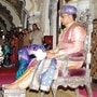 <p>మైసూర్ రాచరిక వైభవానికి, సంస్కృతికి చిహ్నంగా ఉండే రాజ దర్బార్ దసరా ఆకర్షణ. దసరా సమయంలో రాజ కుటుంబీకులు బంగారు సింహాసనాలపై కూర్చొని దర్బార్లు నిర్వహిస్తారు, తొలిరోజు రాజభవన ప్రాంగణంలో పట్టాభిషేక కార్యక్రమాలు జరగనున్నాయి. సాయంత్రం తర్వాత తొమ్మిది రోజుల పాటు ప్రైవేట్ దర్బార్ నిర్వహిస్తారు.</p>