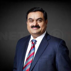 <p>Gautam Adani :భారతదేశపు అత్యంత సంపన్నుల జాబితాలో రెండో స్థానంలో గౌతమ్ అదానీ నిలిచారు. అదానీ గ్రూప్ పవర్ జనరేషన్, అగ్రిబిజినెస్, రియల్ ఎస్టేట్, ఓడరేవులు మరియు రక్షణ పరికరాల తయారీతో సహా వివిధ రంగాలలో కార్యకలాపాలు నిర్వహిస్తోంది.</p>