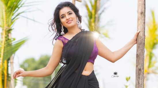 సెప్టెంబర్ 3న ప్రారంభమైన బిగ్ బాస్ 7 తెలుగు సీజన్‌లోకి పదో కంటెస్టెంట్‌గా అడుగు పెట్టింది రతిక రోజ్.&nbsp;&nbsp;