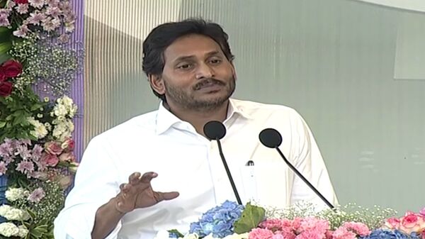 CMO Visakha Shifting: డిసెంబర్‌ కల్లా విశాాఖ వచ్చేస్తానన్న సిఎం జగన్