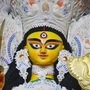 <p>దేశంలోని అనేక ప్రాంతాలలో దుర్గాదేవిని 9 రోజుల పాటు 9 రూపాల్లో పూజిస్తారు. దీనిని నవరాత్రి అంటారు. ఈ నవరాత్రి నవదుర్గా పూజ సమయంలో కొన్ని వాస్తు చిట్కాలు కుటుంబానికి ఆర్థిక శ్రేయస్సును తెస్తాయి. ఆ వాస్తు చిట్కాలు ఏమిటో మీరు ఇక్కడ తెలుసుకోవచ్చు.</p>